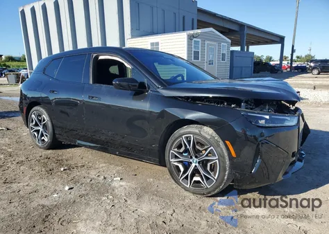 2025 BMW Ix xDrive50 из США, поврежденный, VIN WB523CF02SCT46332